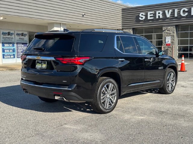 Used 2023 Chevrolet Traverse High Country w/ LPO, Floor Liner Package AWD/4WD image 4