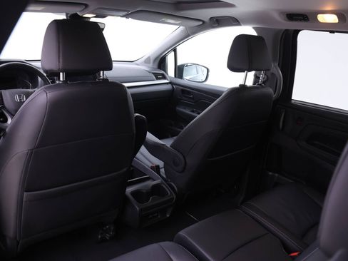 Certified 2024 Honda Odyssey EX-L image 11