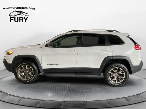 Used 2020 Jeep Cherokee Trailhawk w/ Cold Weather Group AWD/4WD image 6