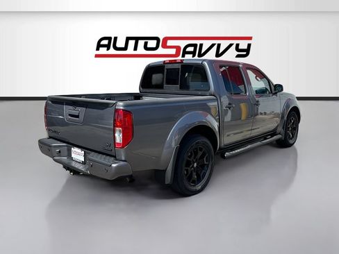 Used 2021 Nissan Frontier SV w/ Midnight Edition Floor Mats RWD image 7