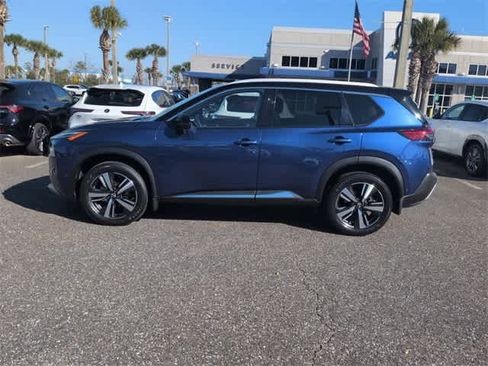 Used 2023 Nissan Rogue Platinum w/ Platinum Premium Package image 5