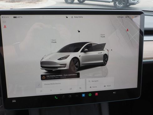Used 2023 Tesla Model 3 Standard Range image 23