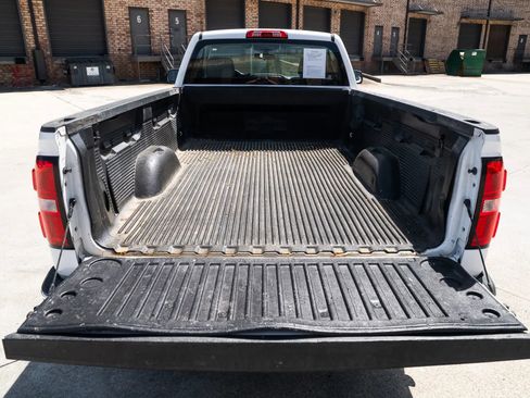 Used 2018 GMC Sierra 1500 2WD Regular Cab w/ Sierra Convenience Package image 8