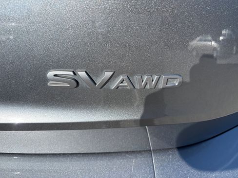 Used 2024 Nissan Rogue SV image 4