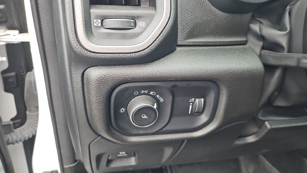 Used 2024 RAM 1500 Tradesman AWD/4WD image 8