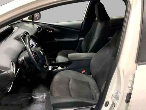 Used 2021 Toyota Prius Prime LE FWD image 8