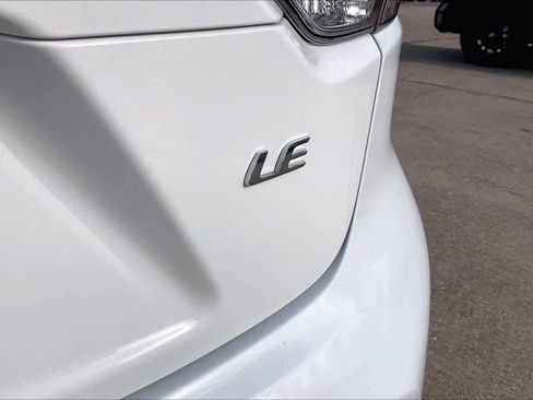Used 2024 Toyota Corolla LE image 19