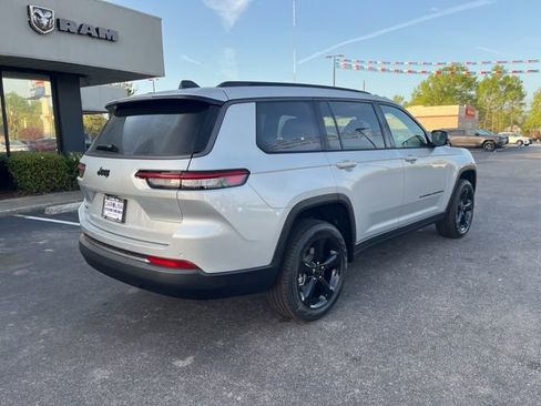 New 2026 Jeep Grand Cherokee L Limited AWD/4WD image 3