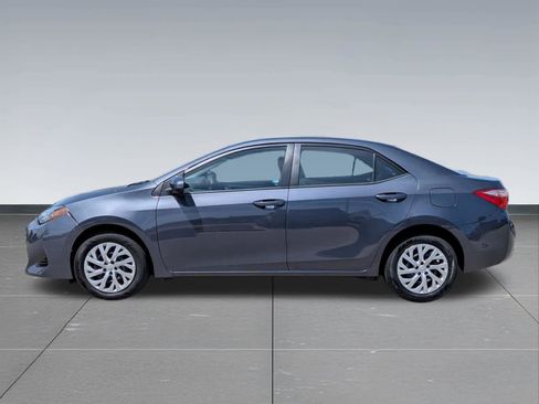 Used 2018 Toyota Corolla LE w/ Carpet Mat Package (TMS) FWD image 2