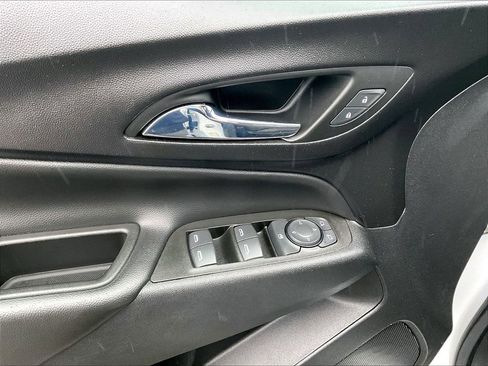 Used 2022 Chevrolet Equinox LT image 35