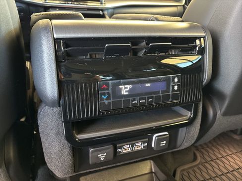 New 2026 Jeep Grand Wagoneer 4WD w/ Quick Order Packge 29V Upland image 17