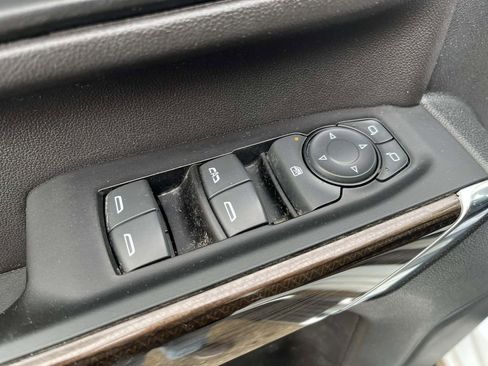 Used 2022 Chevrolet Silverado 2500 LT w/ Convenience Package image 20