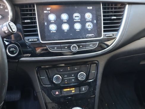 Used 2020 Buick Encore Preferred FWD image 6
