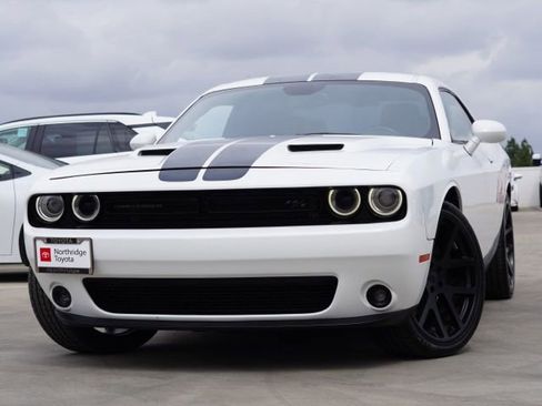Used 2016 Dodge Challenger R/T Plus RWD image 4