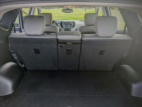 Used 2017 Hyundai Santa Fe Sport image 6