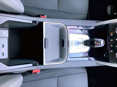 Used 2020 Land Rover Discovery Sport Standard image 35