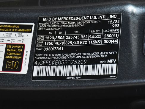 Used 2025 Mercedes-Benz GLS 450 4MATIC image 18