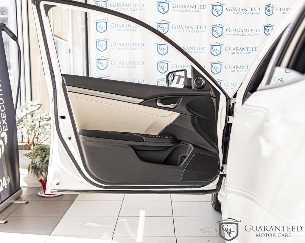 Used 2019 Honda Civic EX image 29