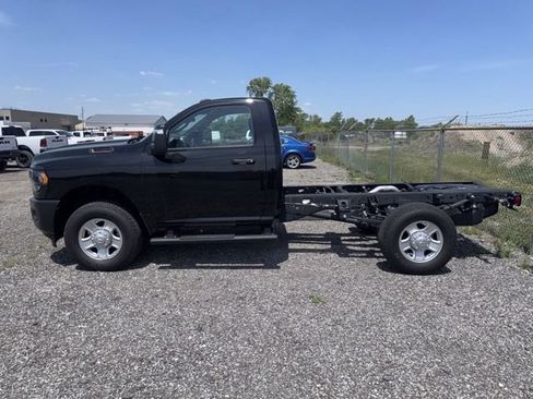 Used 2024 RAM 3500 Tradesman AWD/4WD image 1
