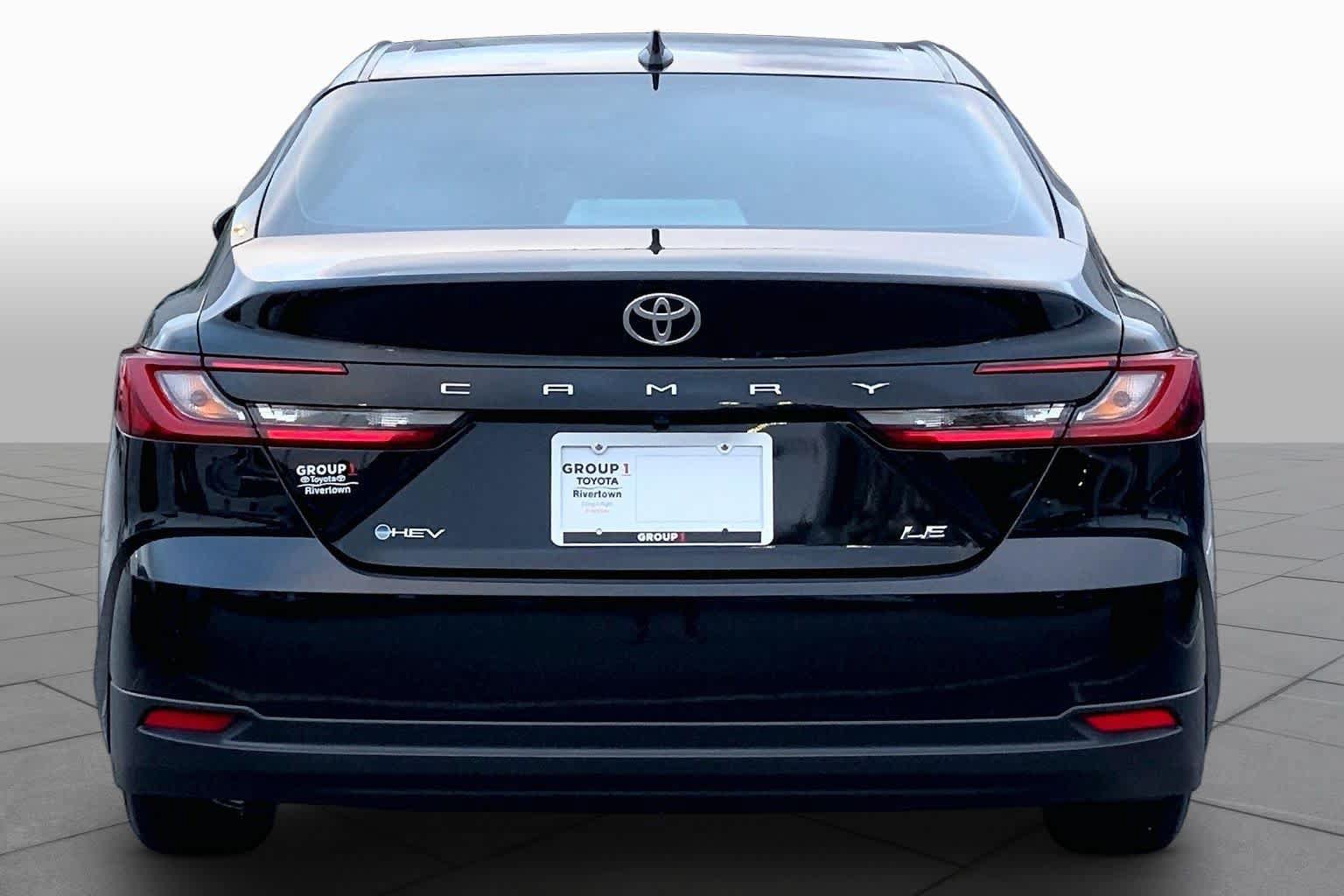 Used 2026 Toyota Camry LE w/ Convenience Package FWD image 5