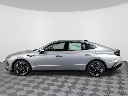 New 2026 Hyundai Sonata SEL FWD image 39