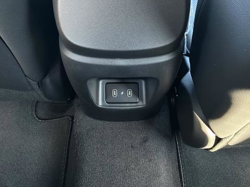 New 2026 Hyundai Elantra Limited FWD image 16