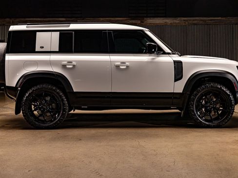 Used 2022 Land Rover Defender 110 X-Dynamic HSE image 11