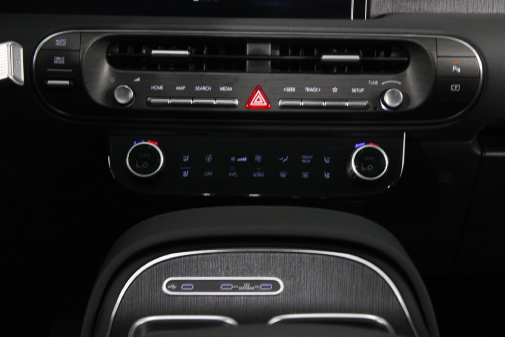 Certified 2026 Hyundai Palisade Limited FWD image 24
