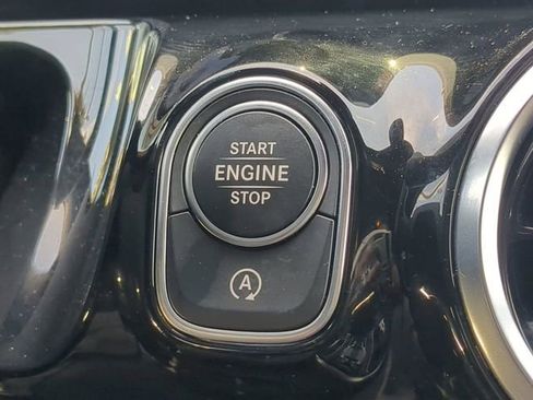 Used 2025 Mercedes-Benz GLA 250 image 33