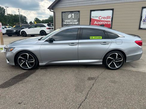 Used 2022 Honda Accord Sport image 8