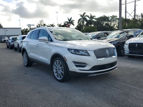 Used 2019 Lincoln MKC Reserve image 28