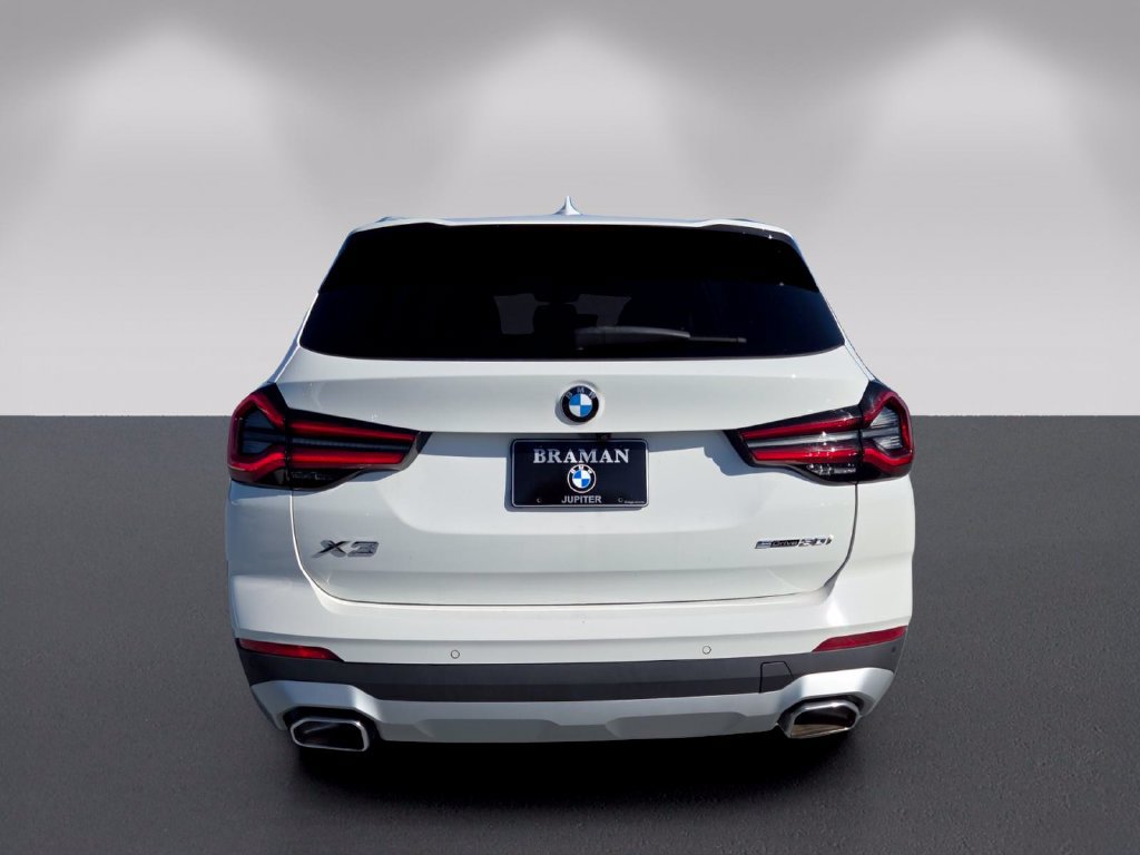 Certified 2024 BMW X3 sDrive30i w/ Premium Package RWD image 5