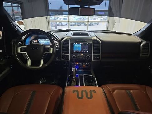 Used 2018 Ford F150 King Ranch w/ Equipment Group 601A Luxury AWD/4WD image 12