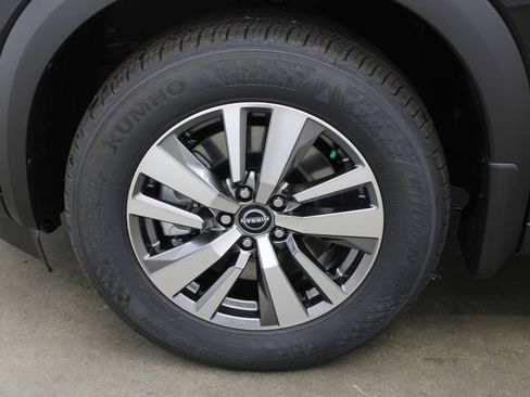 New 2026 Nissan Pathfinder SL FWD image 26