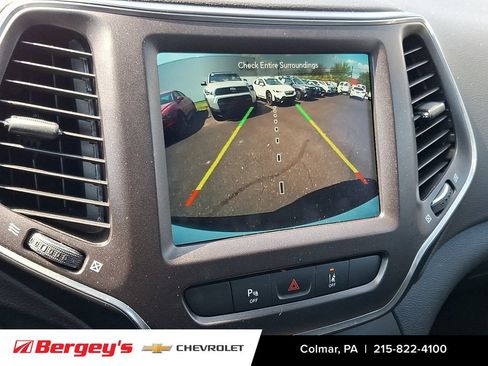 Used 2021 Jeep Cherokee Trailhawk w/ Sun, Sound & Nav Group AWD/4WD image 22