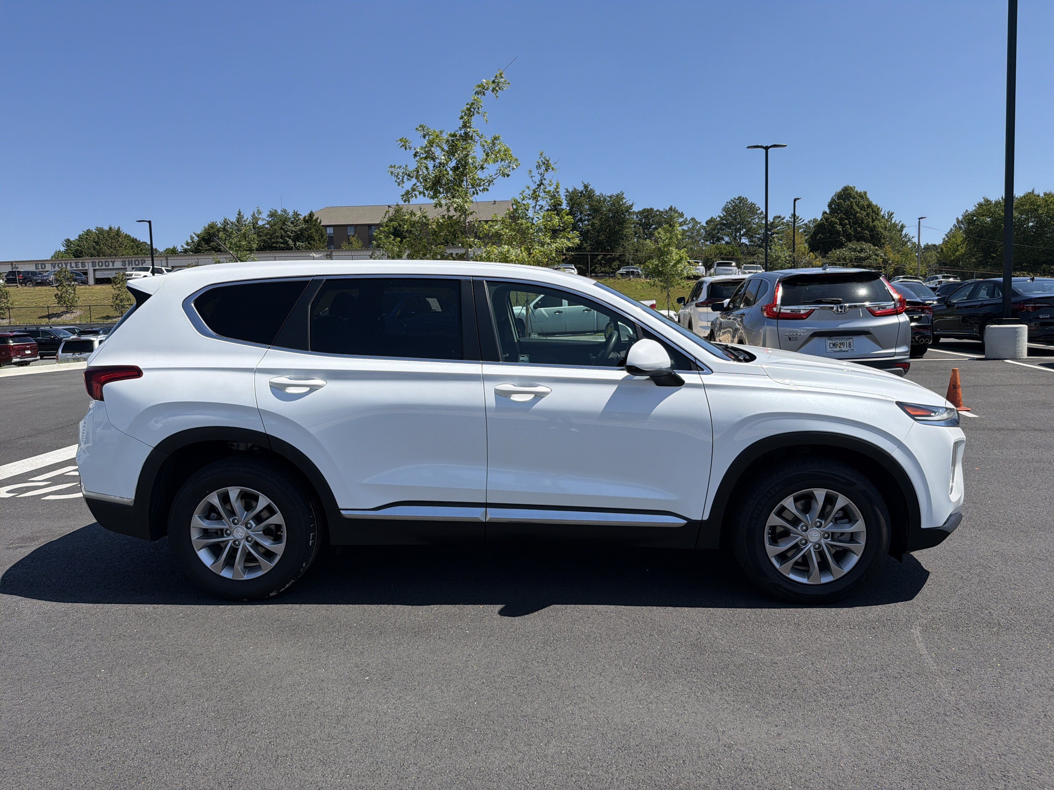 Used 2020 Hyundai Santa Fe SE FWD image 8