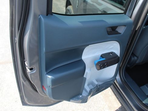 New 2025 Ford Maverick XLT image 16