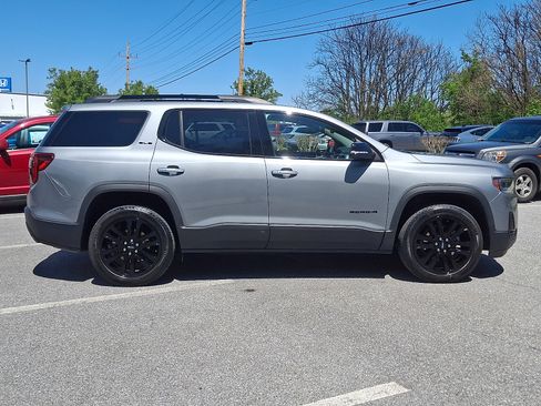 Used 2023 GMC Acadia SLE w/ Driver Convenience Package FWD image 7