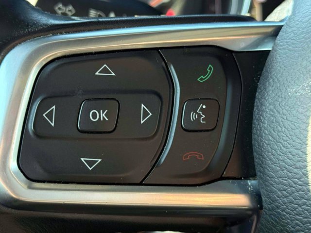 Used 2019 Jeep Wrangler Unlimited Sahara AWD/4WD image 22