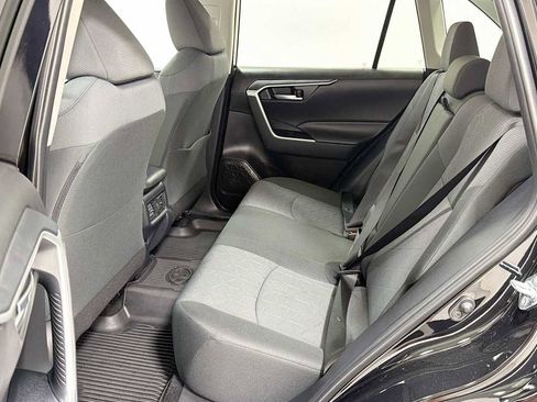 Used 2025 Toyota RAV4 XLE AWD/4WD image 24
