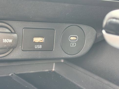 Certified 2025 Hyundai Elantra Sport FWD image 32