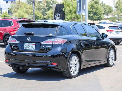 Used 2013 Lexus CT 200h w/ Premium Pkg w/Navigation FWD image 7