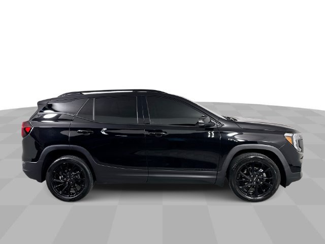 Used 2024 GMC Terrain SLT w/ Infotainment Package II AWD/4WD image 9