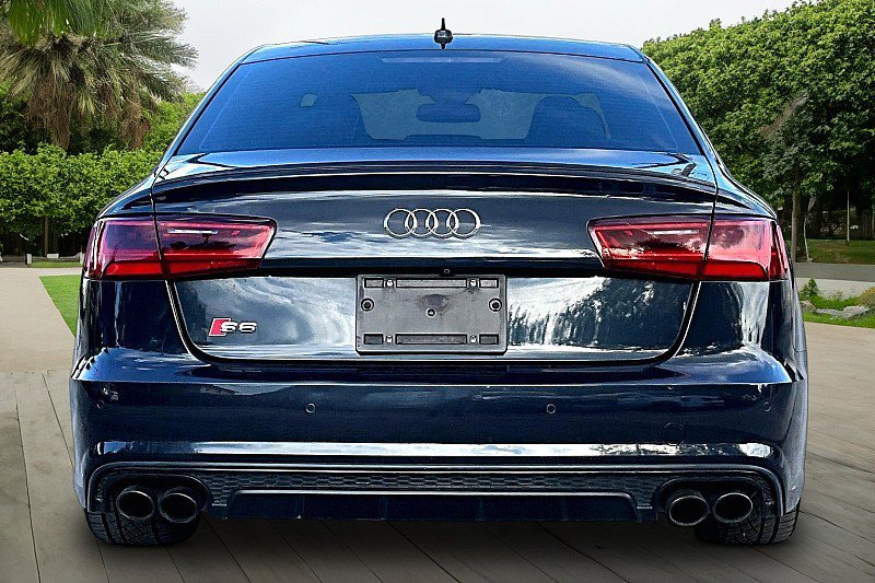 Used 2018 Audi S6 Prestige w/ Prestige Package AWD/4WD image 3