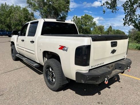 Used 2013 Chevrolet Silverado 1500 LT w/ LT White Diamond Edition AWD/4WD image 6