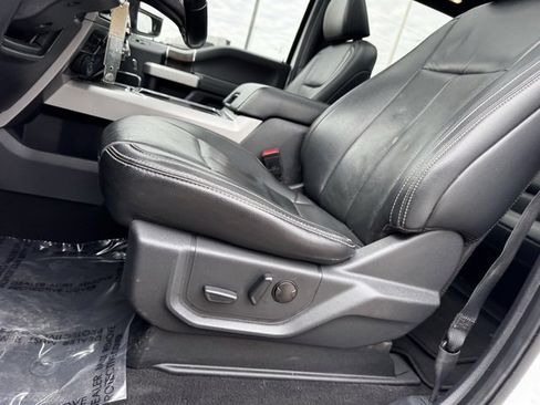 Used 2022 Ford F350 Lariat w/ Chrome Package image 7