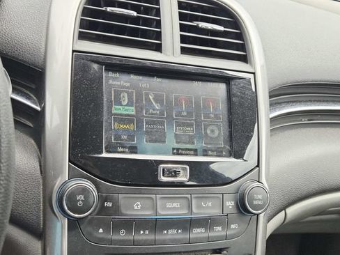 Used 2015 Chevrolet Malibu LT w/ Power Convenience Package FWD image 16