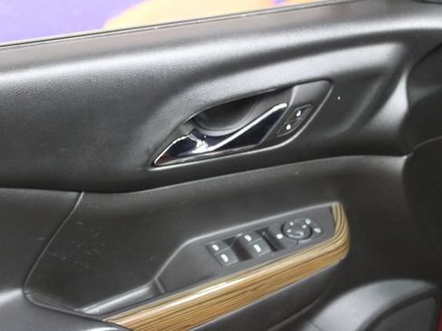 Used 2018 GMC Acadia SLE FWD image 13