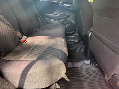 Used 2018 Honda Fit EX image 39