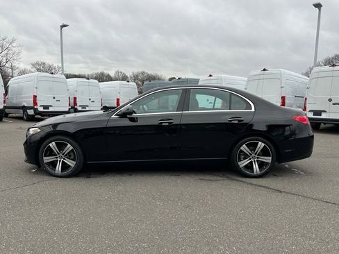 Used 2025 Mercedes-Benz C 300 4MATIC Sedan image 4